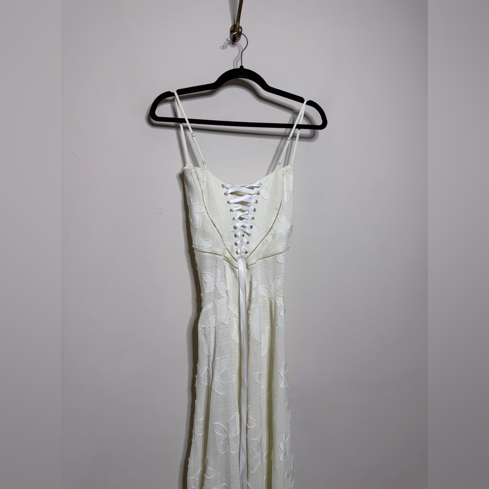 House of CB Seren Vintage Cream Floral Lace Back Maxi Dress - Picture 13 of 13